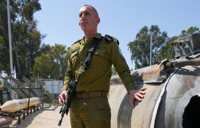 Israel, el portavoz militar Hagari derriba la doctrina de Netanyahu: “La idea de destruir a Hamás es arena a los ojos de la opinión pública”
