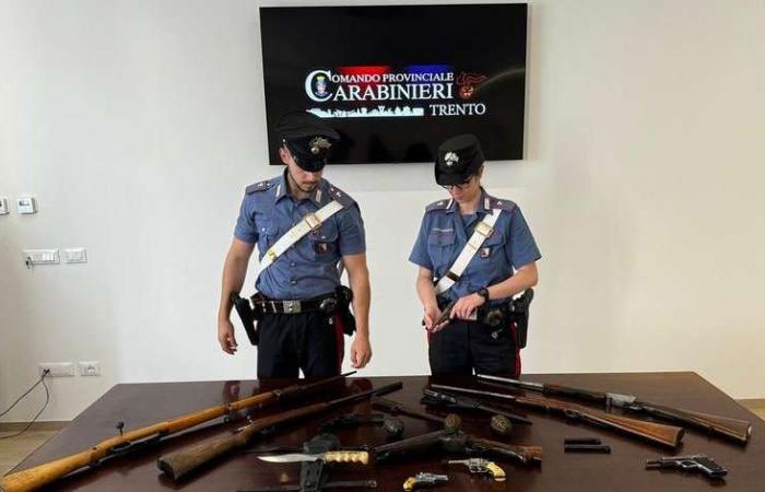 Fusiles, pistolas, bayonetas y granadas de mano: tenía un arsenal en casa, detenido un hombre de 56 años – Trento