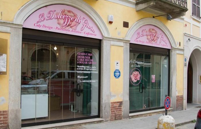 Cremona Sera – Fermento en Corso Mazzini, hoy abre “Le Dolcezze di Gioia”. La pastelería reabre sus puertas en el nuevo espacio que ocupaba la panadería Generali. “También haremos aperitivos, cafetería y heladería”