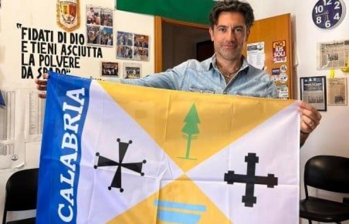 Furgiuele (Lega): “Estoy feliz de haber visto la bandera de Calabria ondear en el hemiciclo”