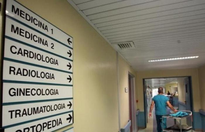 Concurso para médicos jóvenes, más de trescientas solicitudes para hospitales periféricos en Toscana