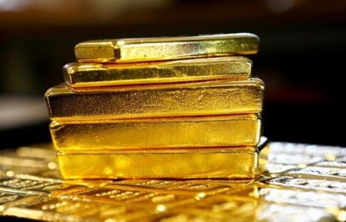 El oro alcanza máximos de dos semanas mientras los débiles datos económicos de EE.UU. mantienen intactas las apuestas sobre los recortes de tipos