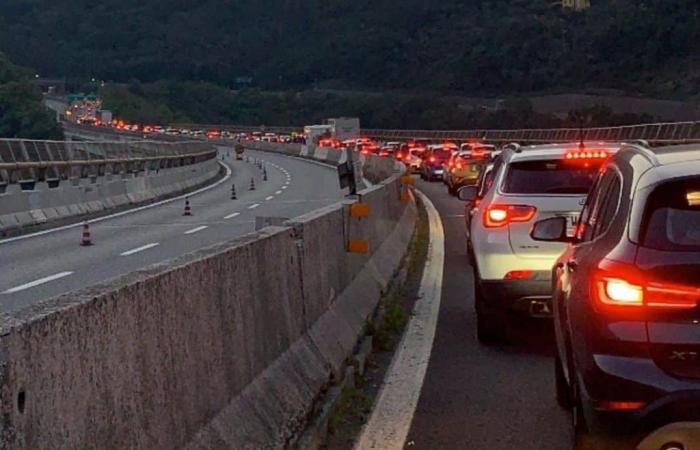 La pesadilla del tráfico estival vuelve a Liguria y aún falta un plan preciso para las obras de construcción de autopistas