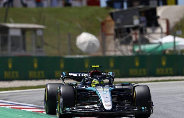 F1, Hamilton se impone a Sainz en los entrenamientos libres de Barcelona. Leclerc termina sexto