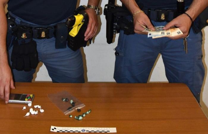 En el coche con 24 dosis de heroína y cocaína, detenido un joven de 19 años en Imola