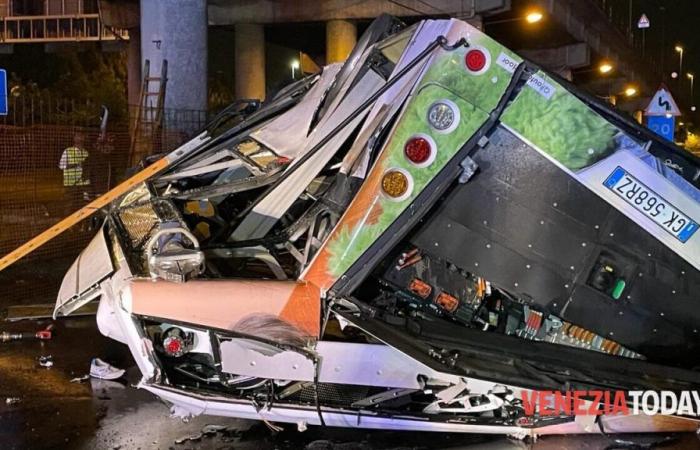 Masacre de Mestre. «Una falla mecánica del autobús antes del accidente»