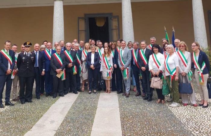 La prefecta Francesca De Carlini se reunió con los nuevos alcaldes elegidos en la provincia de Pavía – Ticino