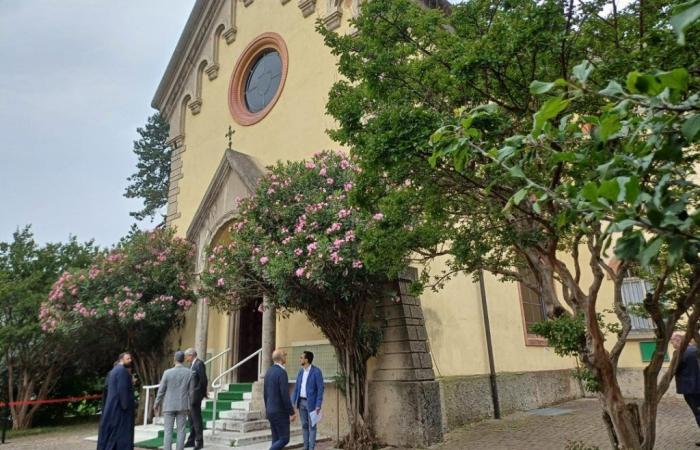 Bérgamo: Pequeña iglesia de los antiguos Riuniti, creada por el consejo interreligioso regional. Pero la batalla legal…