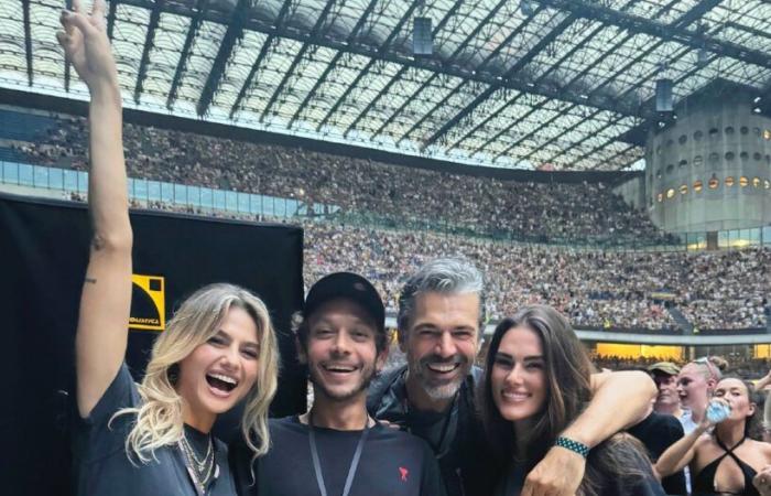 Luca Argentero y Cristina Marino junto a Valentino Rossi y su pareja Francesca: doble pareja VIP en el concierto de Vasco Rossi – Gossip.it