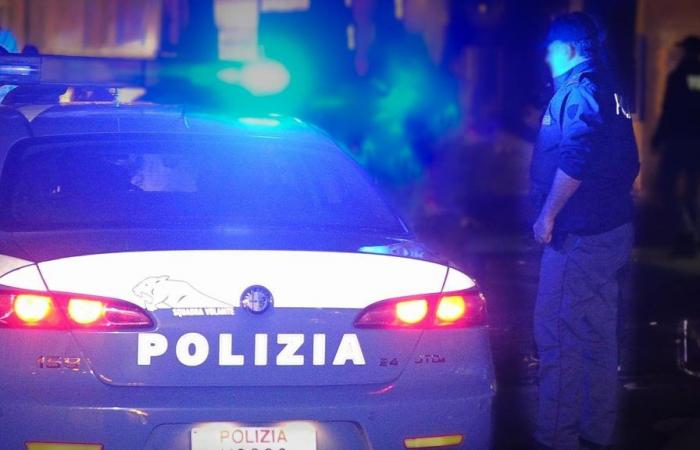 Feminicidio en Cagliari: mata a su mujer de decenas de puñaladas