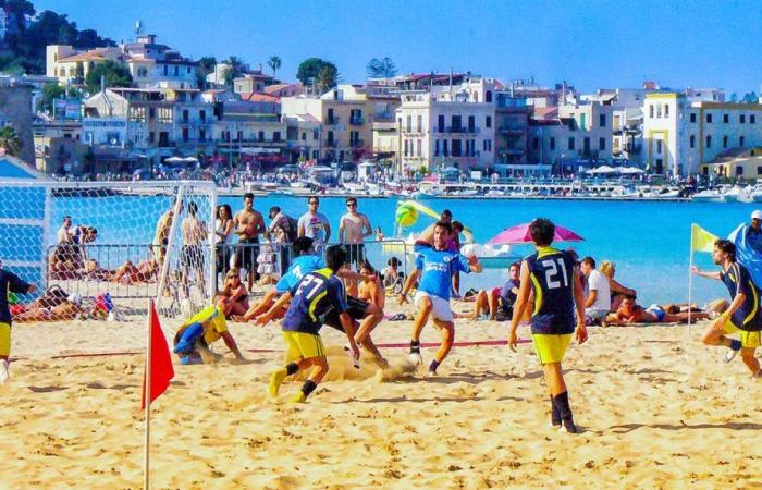 Comienza en Messina el campeonato regional de fútbol playa de la Serie B