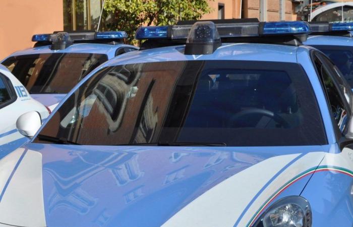 Robo y extorsión agravados en Anzio, la policía detiene a dos rumanos de 21 años