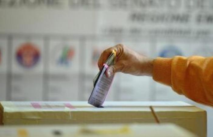 Es hora de votar en Apulia: Bari, Lecce y Manfredonia también votan