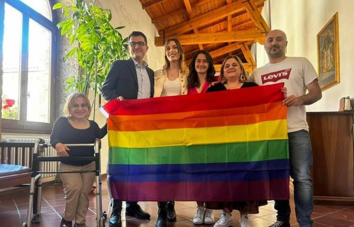 Arcigay Molise contra las palabras del gobernador Roberti: “Graves ofensas contra la comunidad LGBT”
