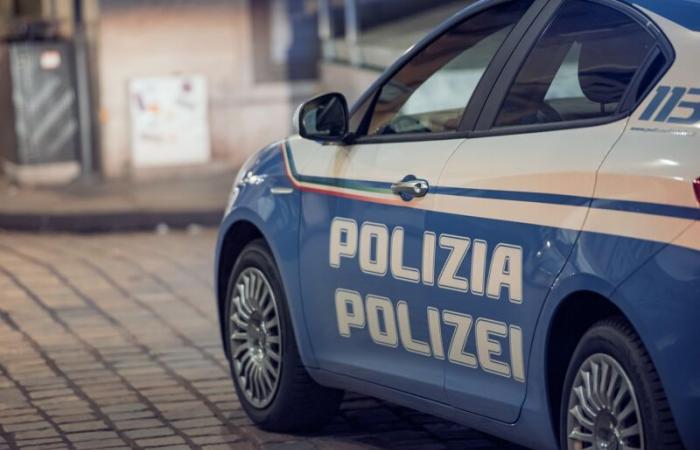 Violenta pelea en Piazza Domenicani. Indignación y amenazas a funcionarios por parte de tres delincuentes extranjeros