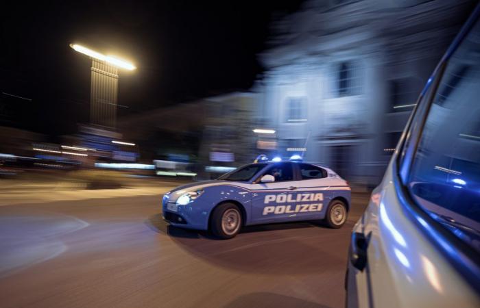 Violenta pelea en Piazza Domenicani, indignación y amenazas a los agentes – Jefatura de policía de Bolzano