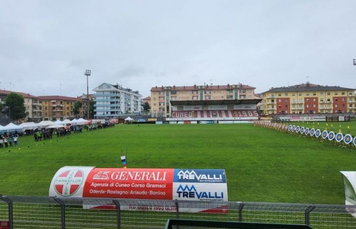 El Campeonato Regional de Targa Compuesta y Arco Desnudo en Cuneo, 100 arqueros presentes