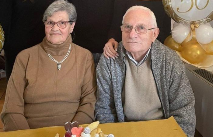 Casados ​​durante 50 años, asesinados juntos en la casa vendida en una subasta debido a las deudas de su hijo.
