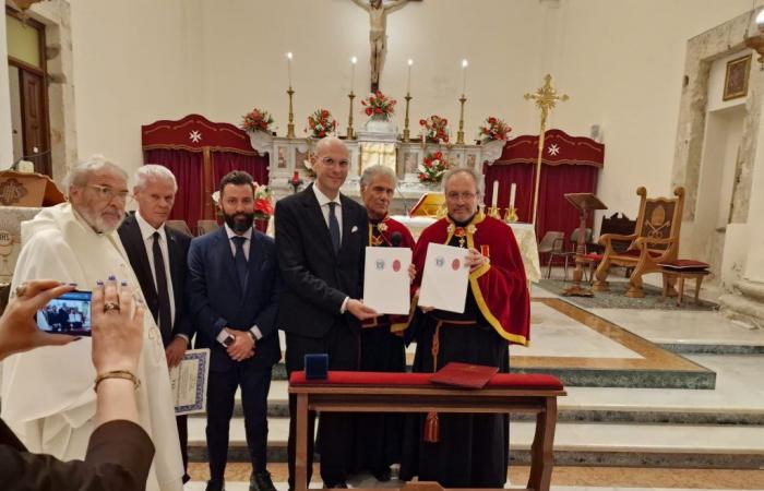 Reggio Calabria – Hermanamiento entre el Instituto Nacional Azul y la Real Archicofradía de los Santos Juan Bautista y Evangelista