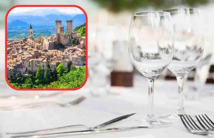 Abruzzo, los mejores restaurantes junto al mar donde disfrutar de una cena de ensueño: aquí disfrutarás de la vista y de la buena comida.