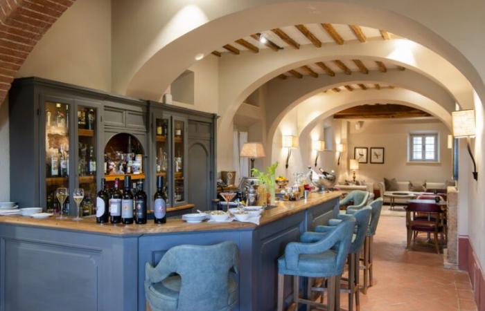 5 coctelerías de verano para probar entre los viñedos de la Toscana