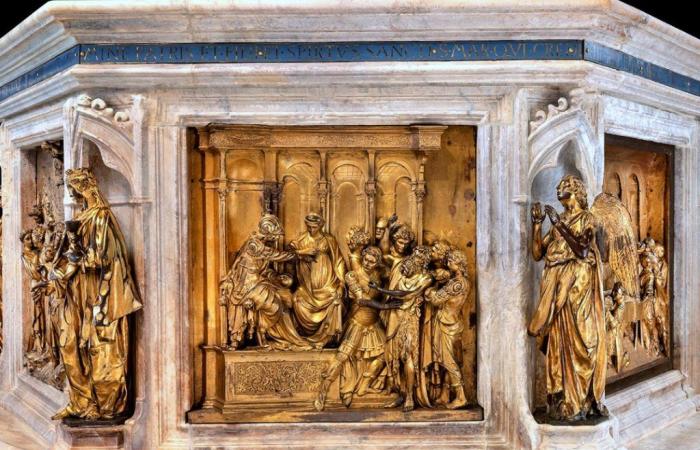 La extraordinaria pila bautismal de la Catedral de Siena vuelve a brillar tras tres años de restauración