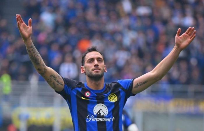 Calhanoglu permanece en el Inter: Inzaghi relevado, gana la línea directiva