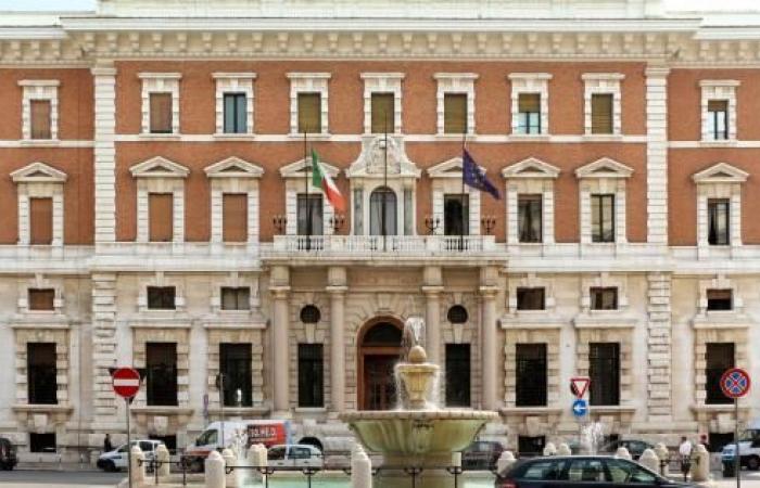 Informe del Banco de Italia de 2023 en Bari: «Los ingresos de las familias de Apulia no crecen»