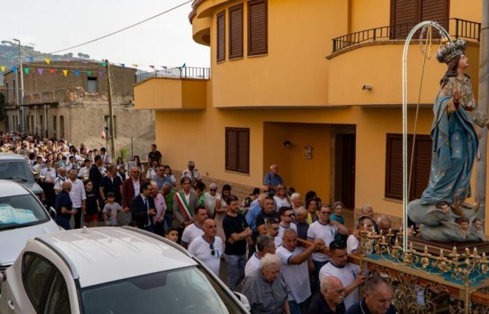 Santa Virgen de Arasì, la estatua regresa a casa en procesión • Maravillas de Calabria