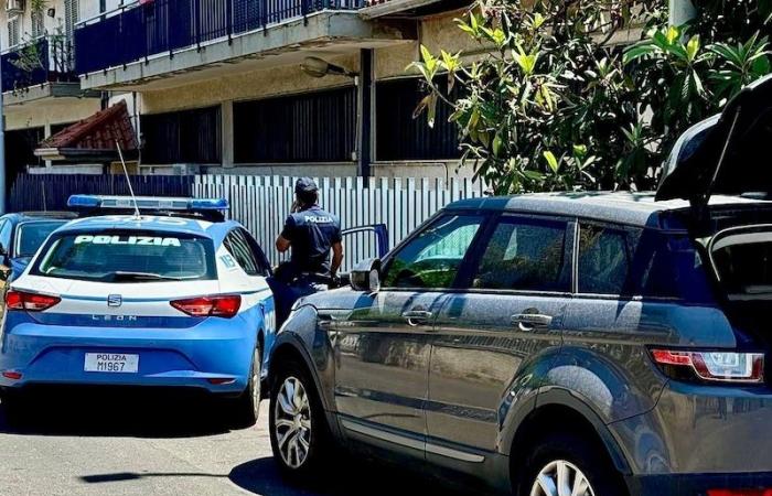 Catania, la policía estatal encuentra 7 coches: todos robados en el último mes