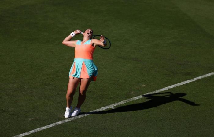 WTA Eastbourne – Ostapenko comete una doble falta sensacional: público incrédulo