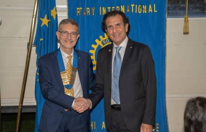 Entrega del Rotary Parchi Altomilanese, Vincenzo Saitta Salanitri es el nuevo presidente