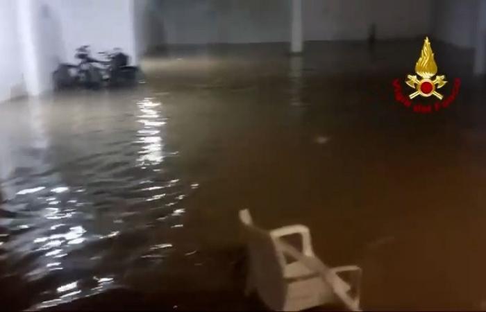 VENETO – Mal tiempo sin fin: cuatro provincias afectadas, 140 llamadas a los bomberos, otro río desbordado (vídeo y fotos)