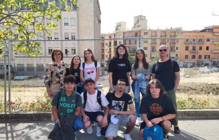Estudiantes de Matera en la juventud de la cultura del G7