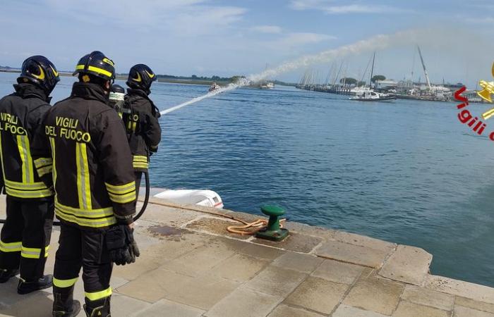 Incendios falsos y heridos a bordo, comienza la simulación en el mar entre Grado y Monfalcone • Il Goriziano