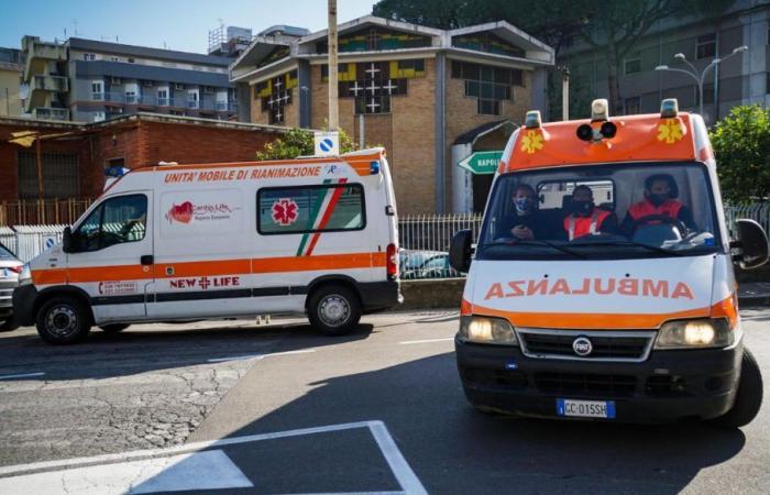 Niño muere aplastado por una mesa de hierro en Montemarano, cerca de Avellino: estaba jugando en el patio