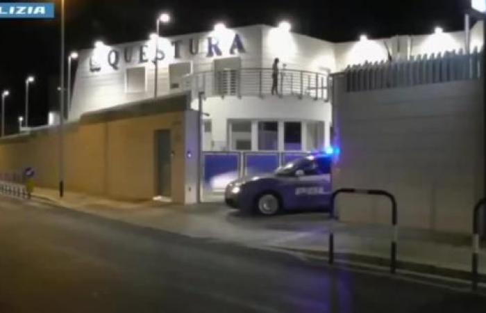 Hurtos de vehículos y recepción de bienes robados, redadas en la zona de Bat y Foggia; 30 personas arrestadas y denunciadas