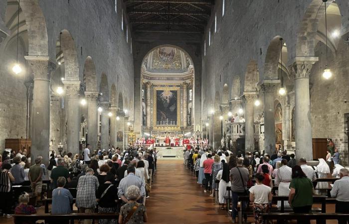 El XX Sínodo de Pistoia concluye el día de las bodas de oro de Mons. Tardelli