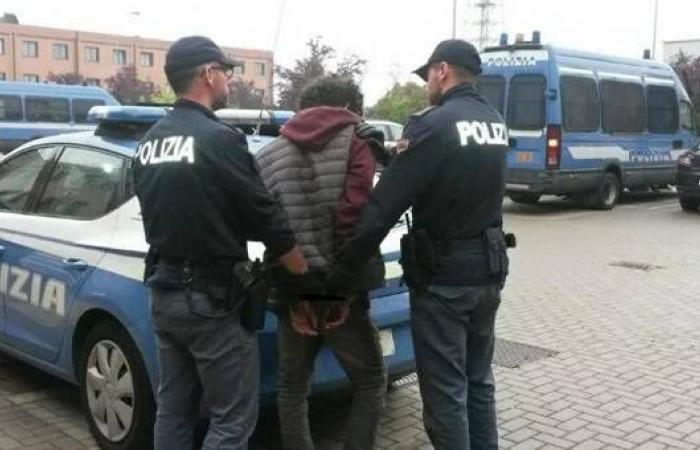 Albano, 45 años, detenido por la policía en un hotel de via del Mare y recluido en prisión en Velletri