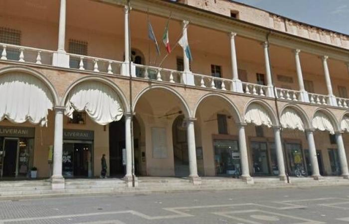 Faenza. Pasos a nivel y sitio web: dos preguntas de la concejal municipal del PD, Gionata Amadei