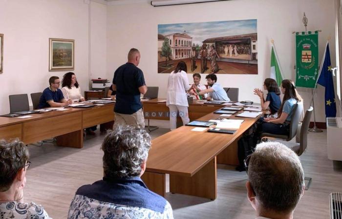 San Bellino, ayuntamiento y delegaciones a los concejales del alcalde D’Achille