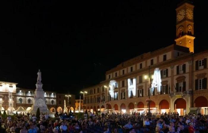 Forlí. Fiesta en Piazza Saffi para celebrar los 70 años de la CNA