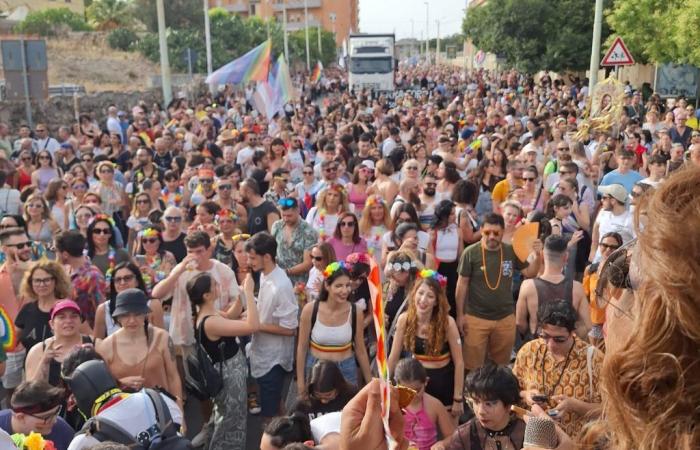 El pueblo de Cerdeña Pride en procesión en Cagliari | Cagliari