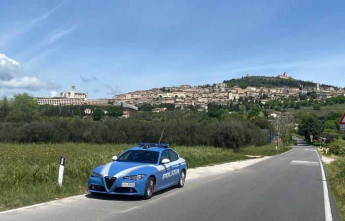Asís: continúan los controles extraordinarios del territorio para prevenir delitos predatorios y robos en viviendas. – Jefatura de policía de Perugia