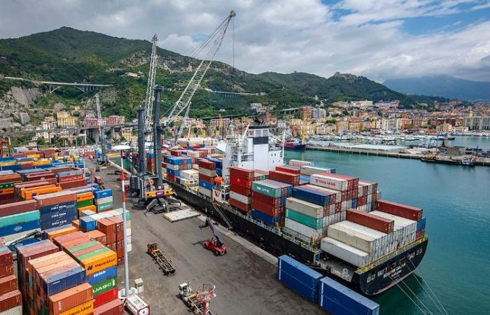 Salerno Container Terminal disfruta de su avance en el índice de conectividad internacional
