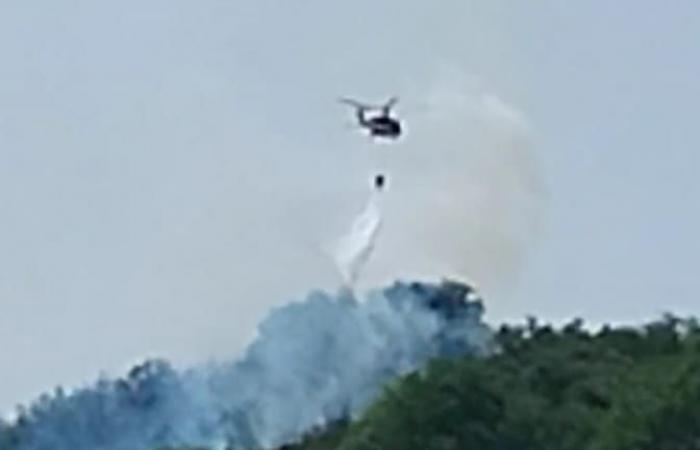 Incendio en Montorio. El helicóptero de los Bomberos también está EN acción…