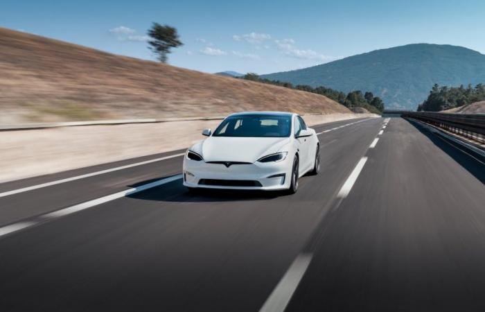 Junio ​​récord para los coches eléctricos en Italia, el 40% son Tesla