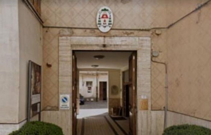Nombramientos al frente de parroquias, el caso estalla en la diócesis de Reggio
