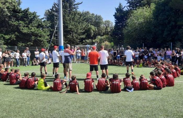 Milan Junior Camp en Falconara, terminó la hermosa experiencia con los pequeños futbolistas
