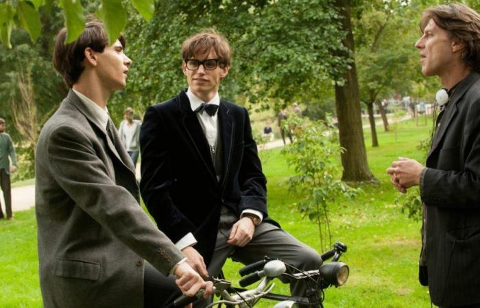 La teoría del todo esta noche en Rete 4: trama, reparto, Stephen Hawking – Promo
